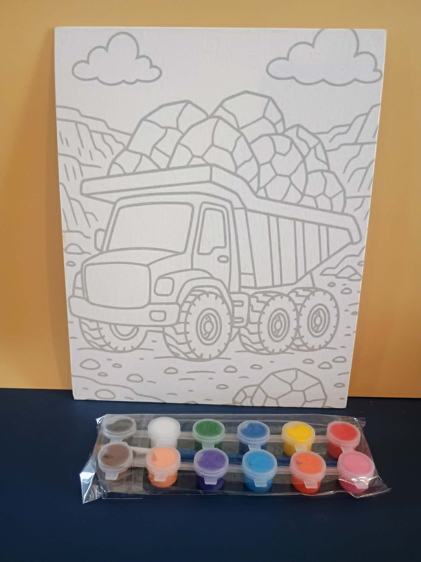 Canvas art kit~dump truck