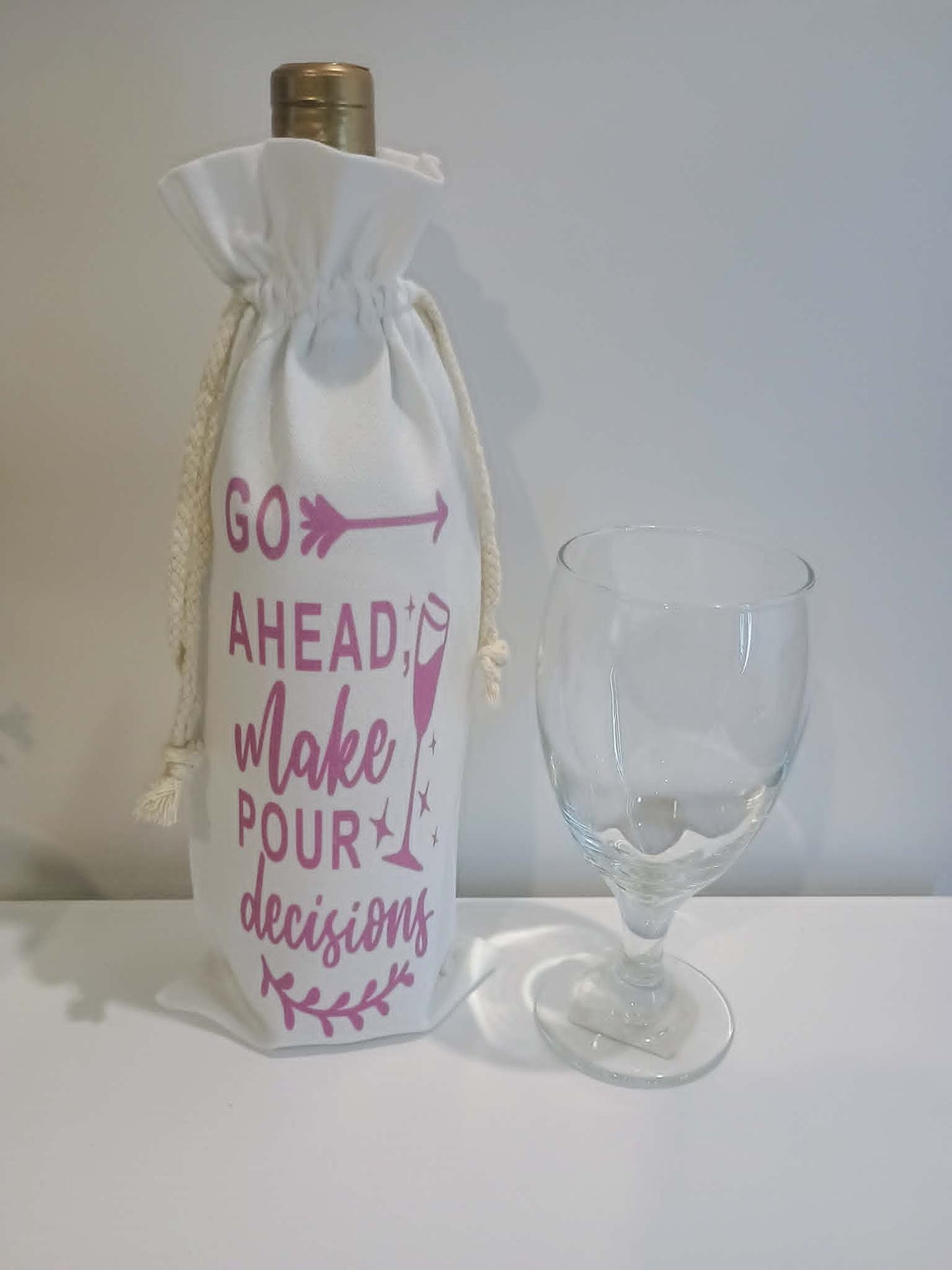 Wine bag~Go ahead make pour decisions