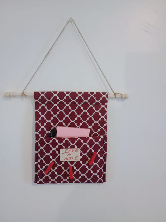 Leave a note door hanging~burgundy white pattern