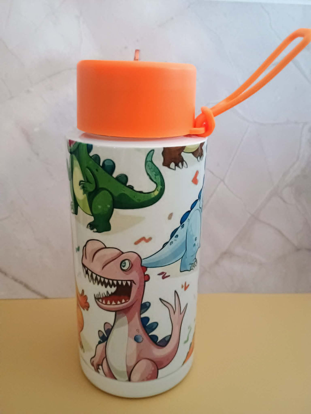 34 oz Sports water bottle~dinosaurs
