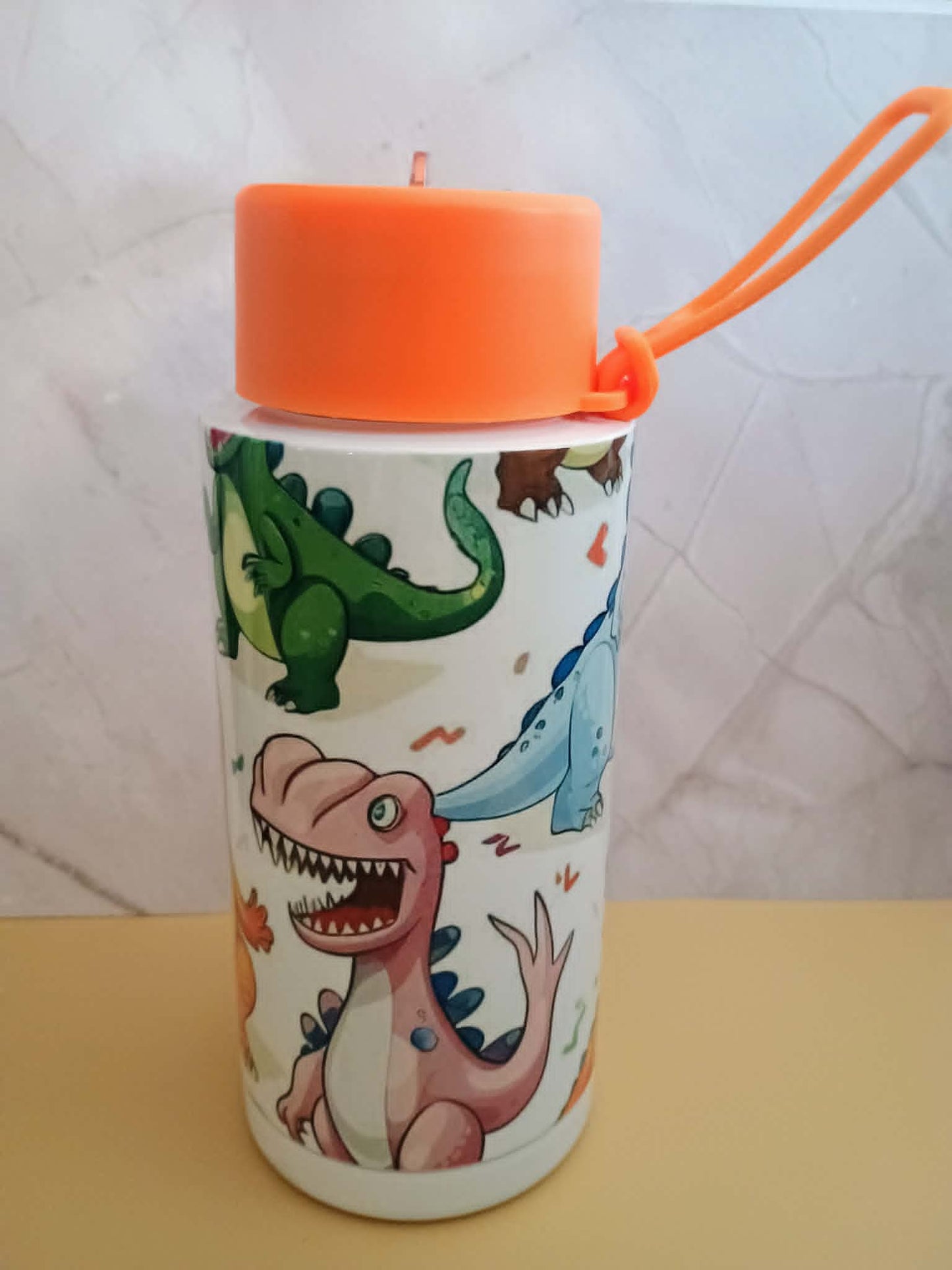 34 oz Sports water bottle~dinosaurs