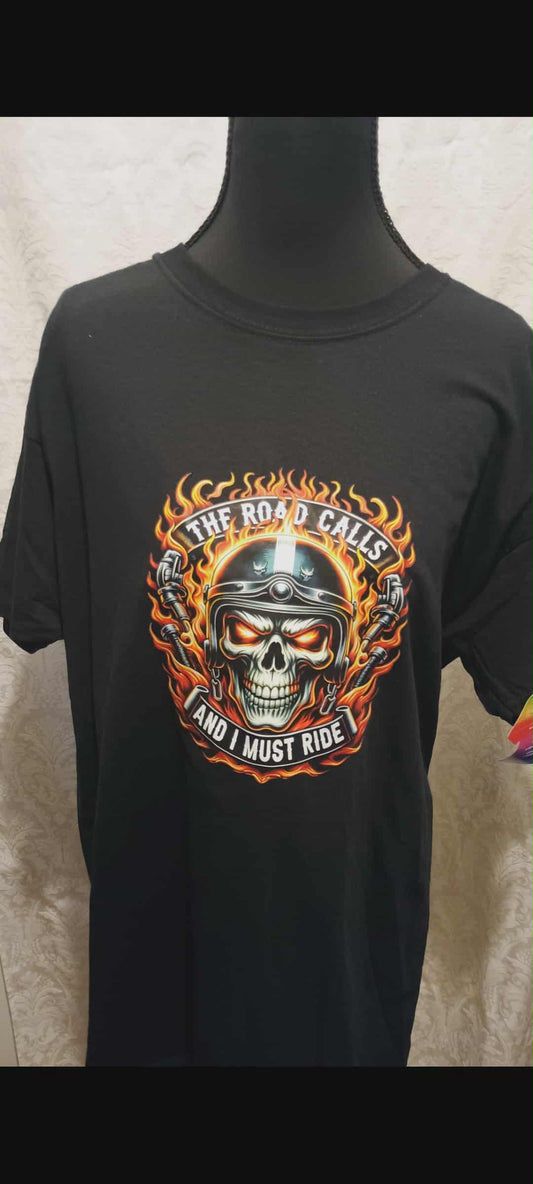 Men's t-shirt large~The road calls