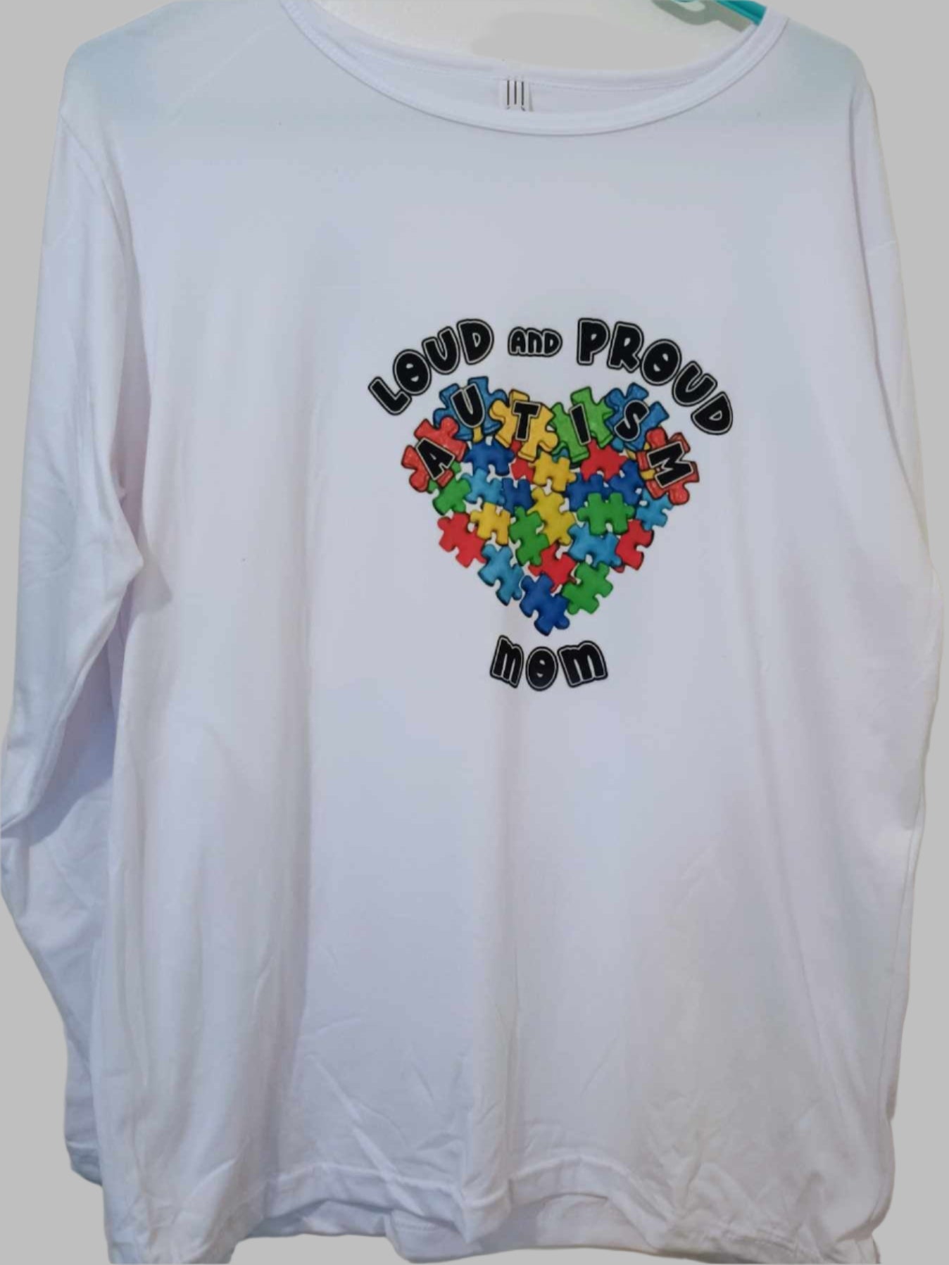 Long sleeve shirt~autism mom-large