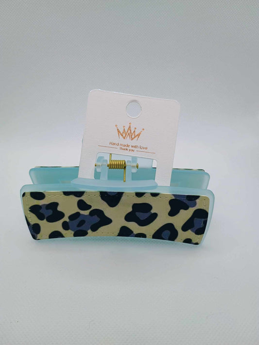 Hair clip~blue leopard