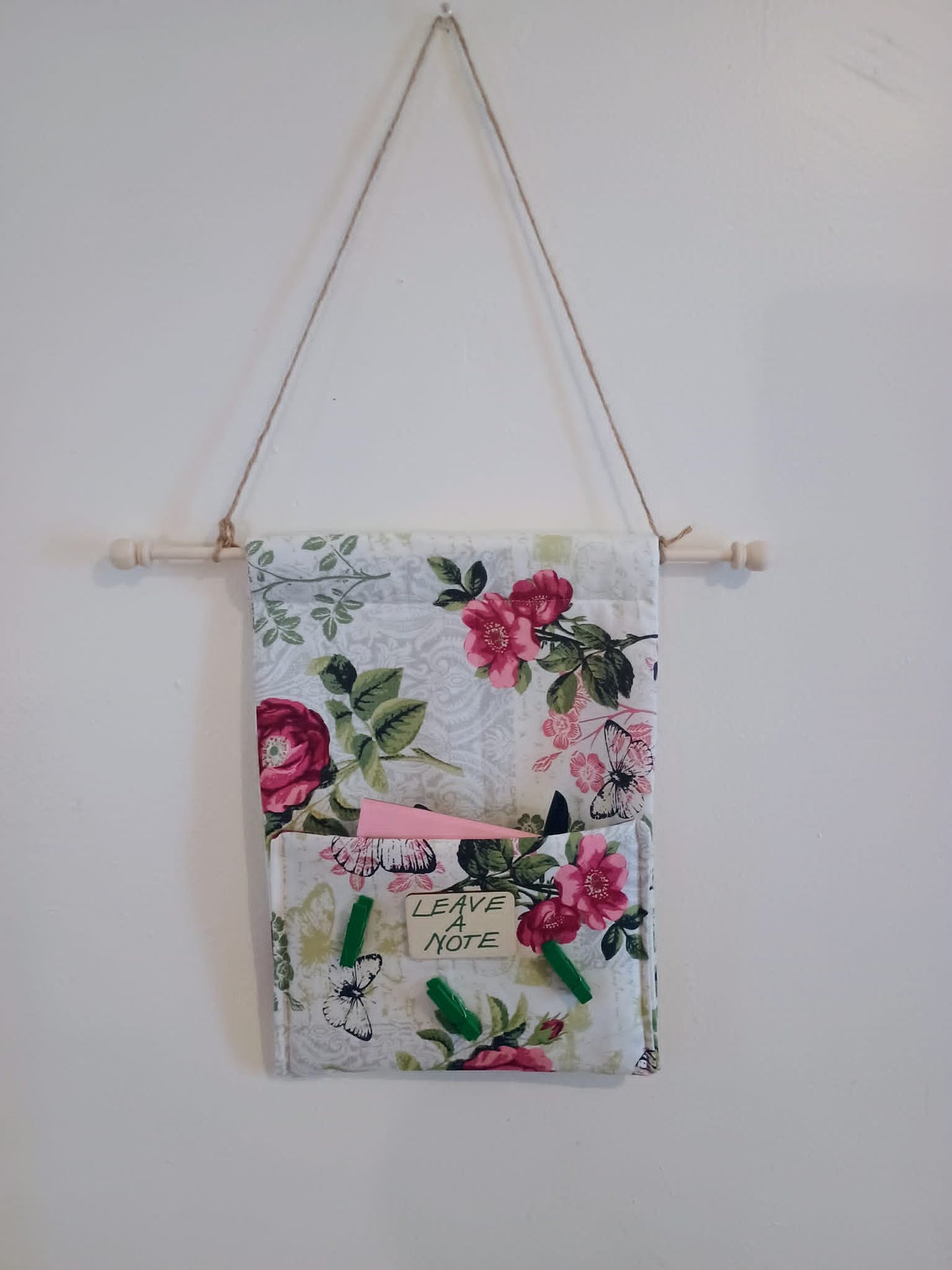 Leave a note door hanging~white floral