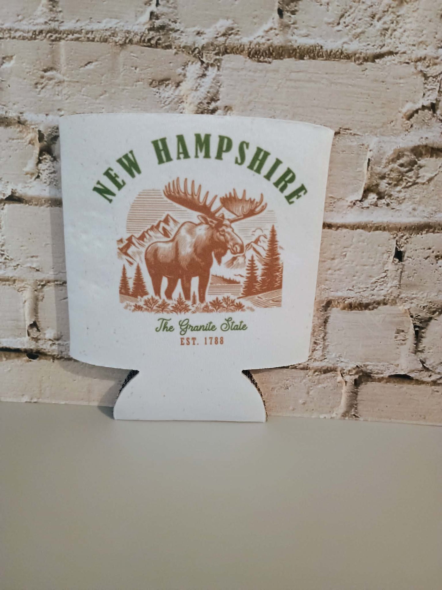 Can koozie~New Hampshire moose