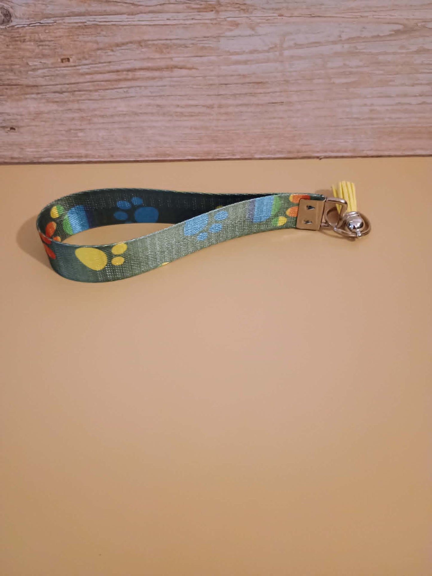 Wristlet keychain~paw prints