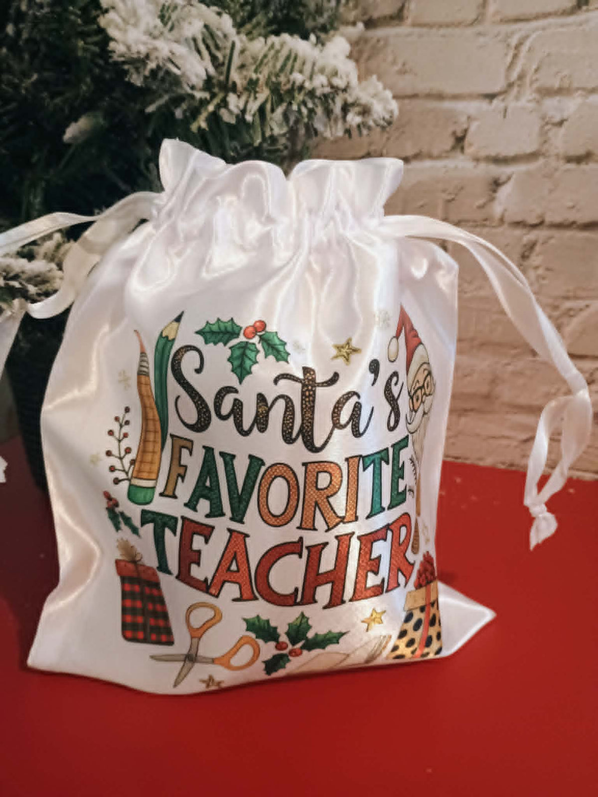 Christmas satin drawstring bag~Santas favorite teacher