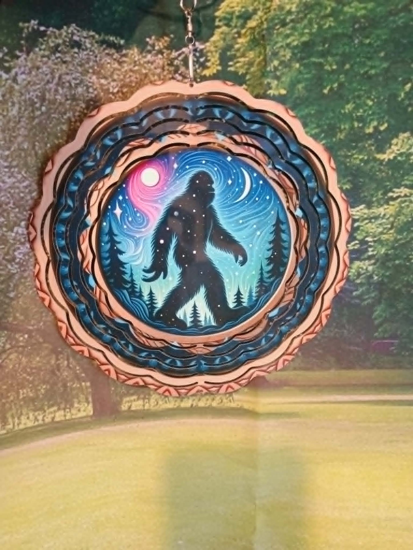 Round wind spinner~Sasquatch
