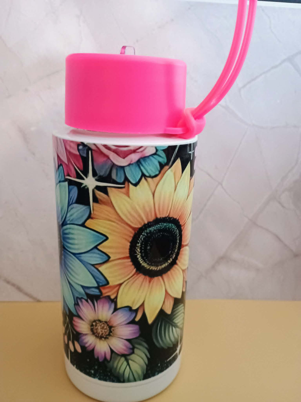 34 oz Sports water bottle~flowers