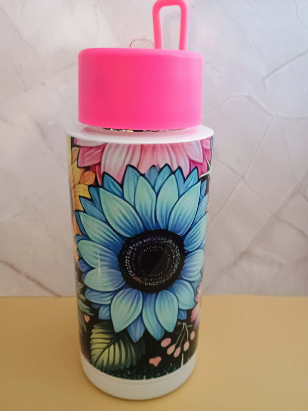 34 oz Sports water bottle~flowers