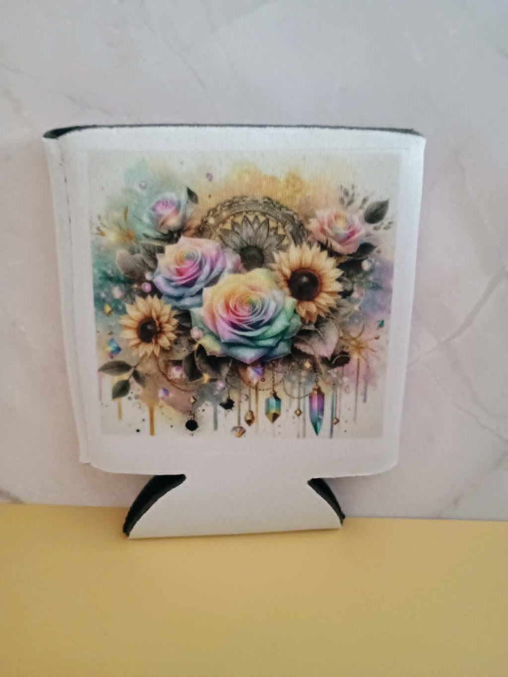 Can koozie~pastel roses